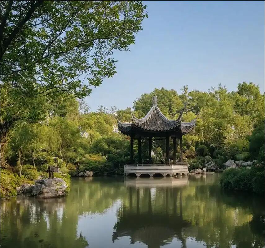 信阳半知餐饮有限公司